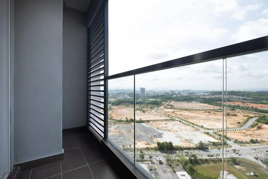 Instagrammable Paraiso Near Pavilion Bukit Jalil 7Pax Kuala Lumpur 0*,  Malaysia