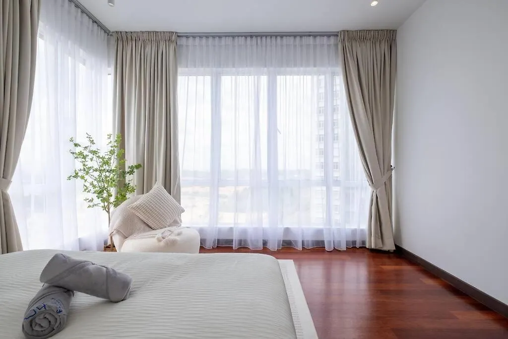 Apartment Instagrammable Paraiso Near Pavilion Bukit Jalil 7Pax Kuala Lumpur Malaysia